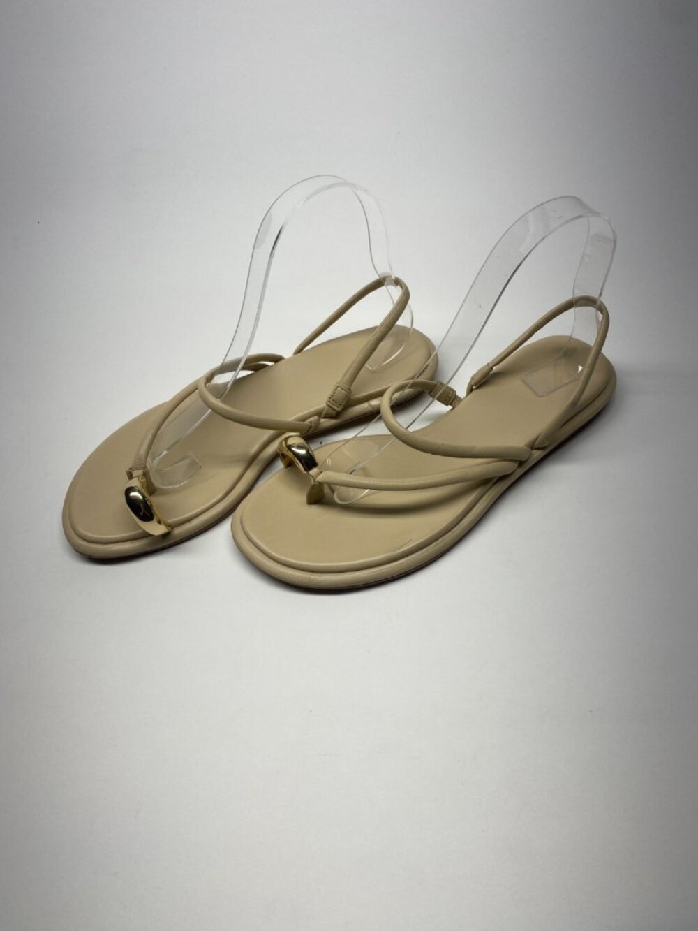 Vince Women's Lucila Flat Birchsand Strappy Flat Sandals Sz 7.5